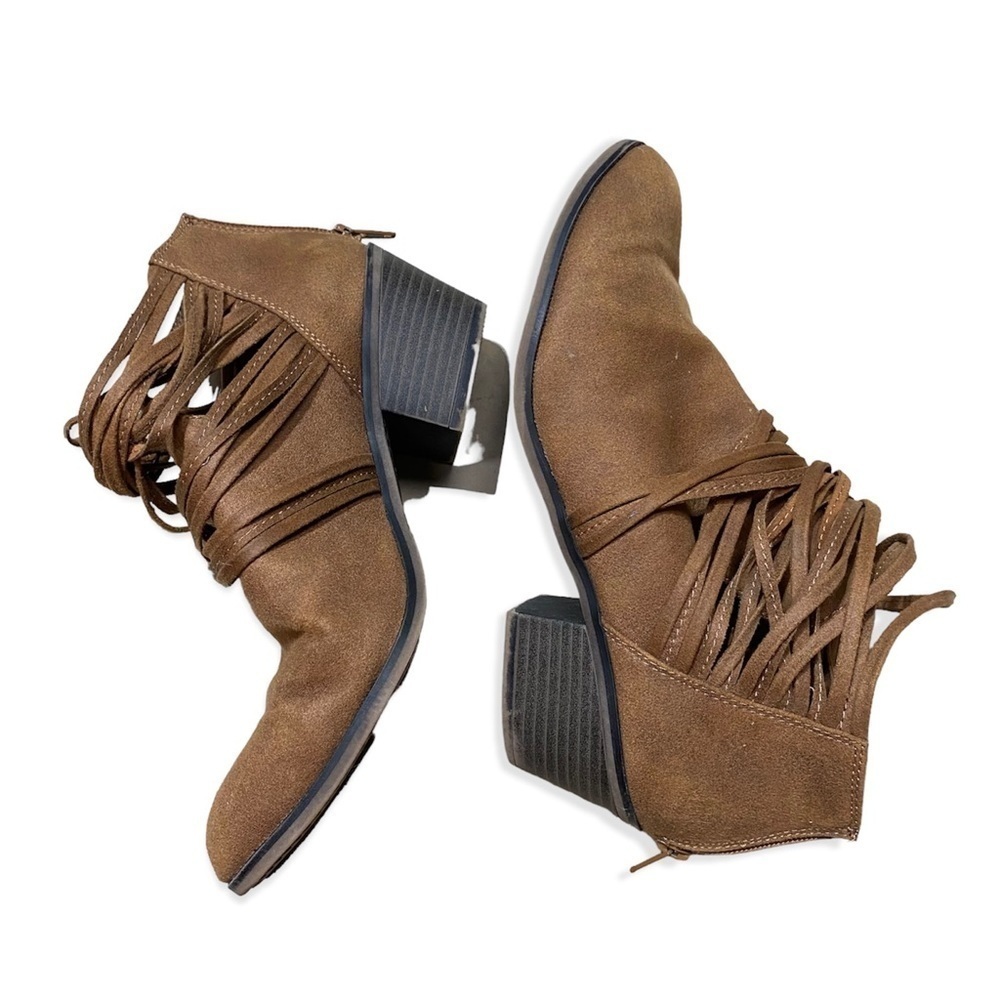 Time & tru camel cognac tan western inspired booties size 8